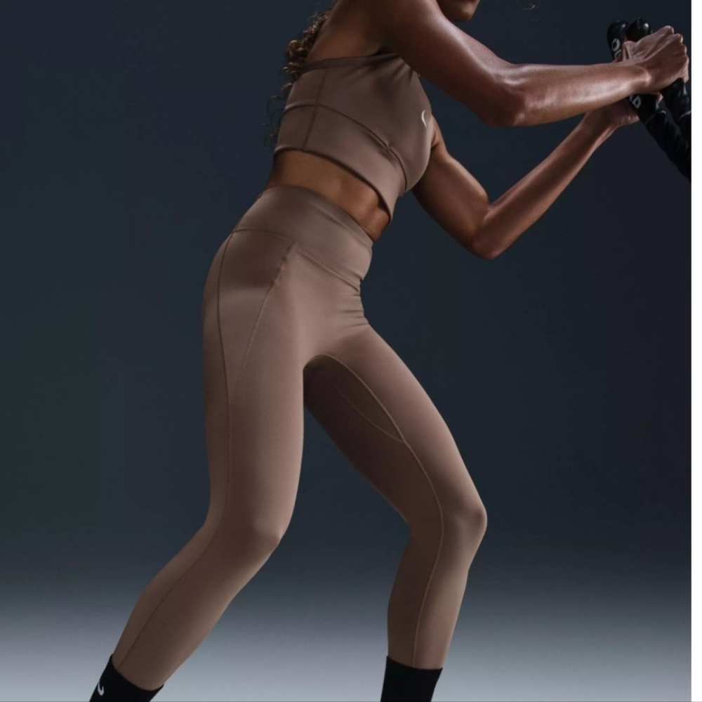 Nike Universa Medium-Support High-Waisted 7/8 Leggings - Picture 4 of 7